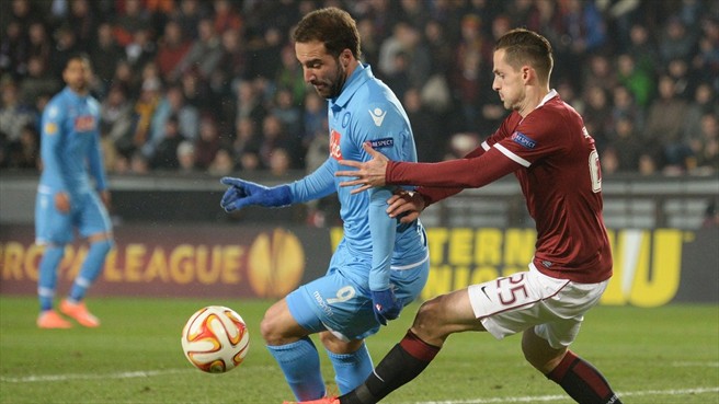 گونزالو ایگواین|اسپارتا پراگ 0 - 0 ناپولی / لیگ اروپا