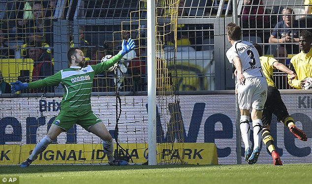 لوکاس کِروز|بوروسيا دورتموند 3 - 0 پادِربورن / بوندسلیگا