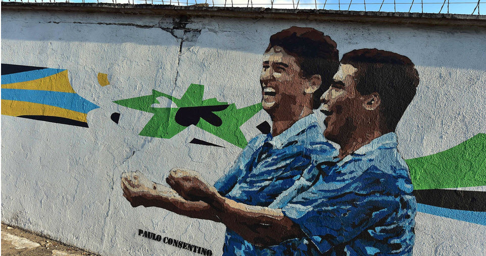 جام جهانی برزیل ۲۰۱۴|دیوارهای فرودگاه شهر سائوپائلو برزیل تم ورزشی به خود گرفت