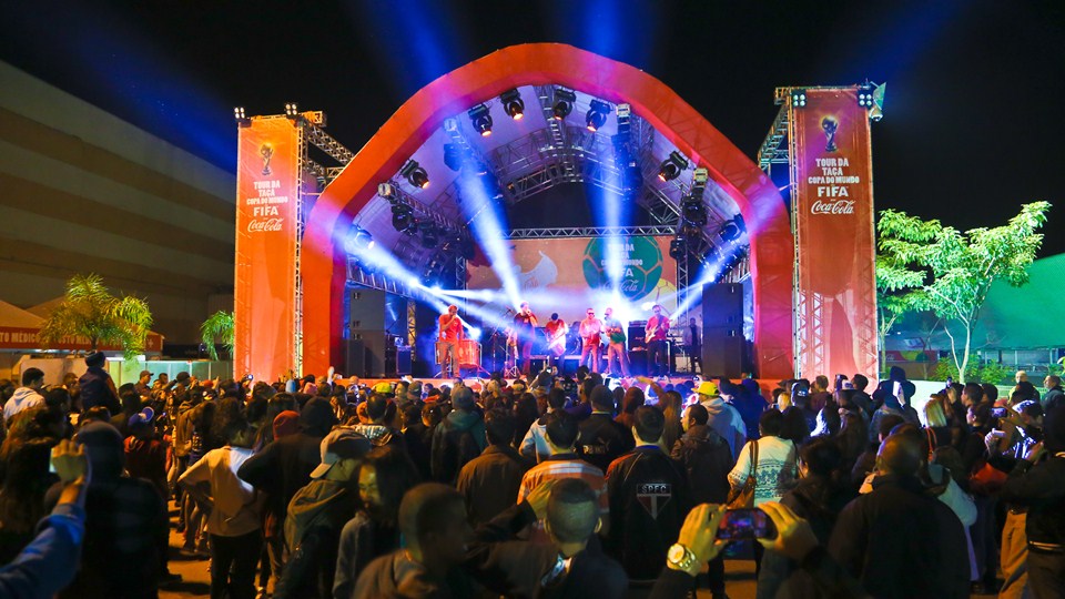 جام جهانی برزیل ۲۰۱۴|مردم از ملیت های مختلف در تب و تاب جام جهانی