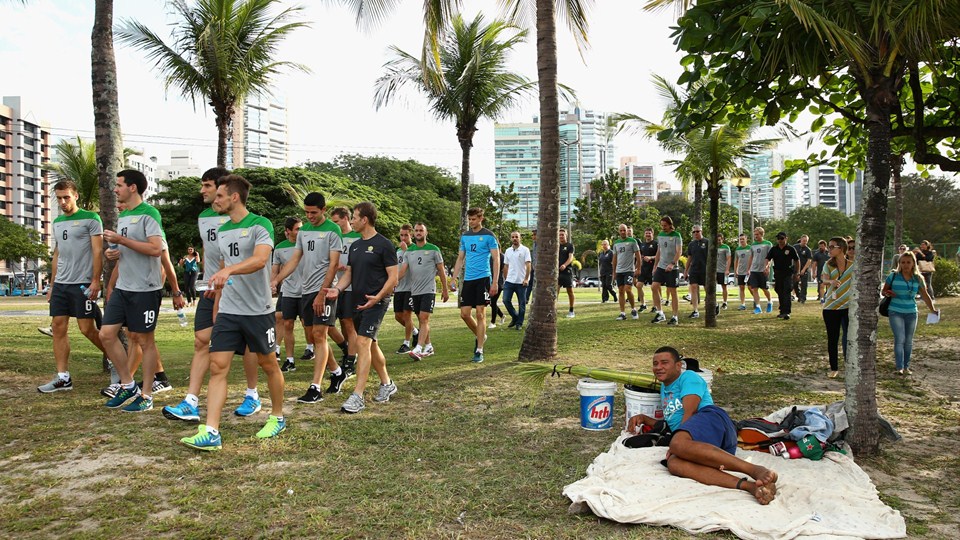 استرالیا|اردوی ساحلی تیم ملی استرالیا در منطقه بسیار زیبای ساحلی در ویتوریا برزیل