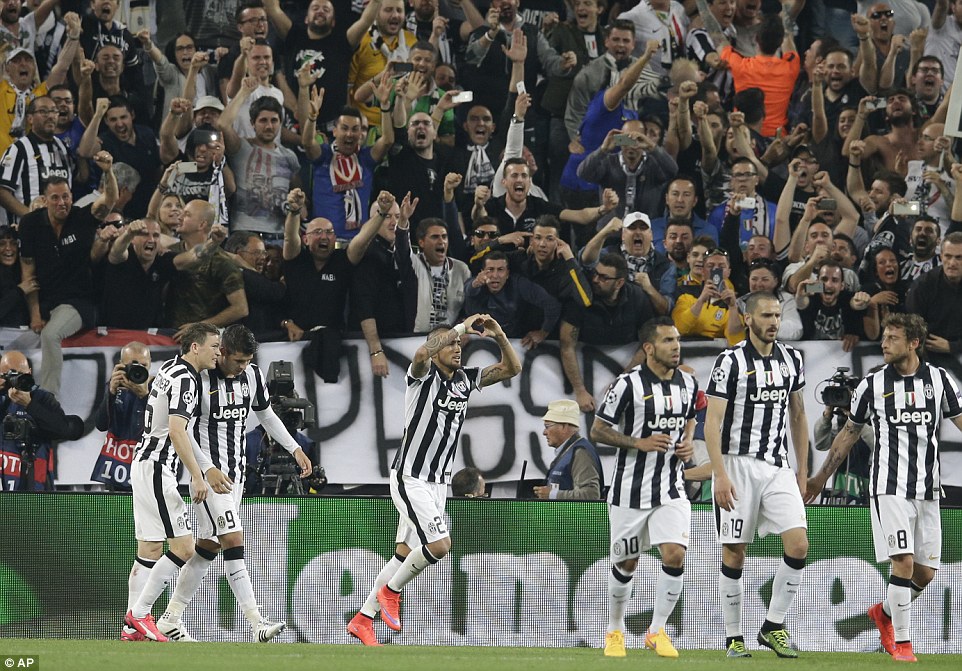 شادی بازیکنان یووه|یوونتوس 1 - 0 موناکو / لیگ قهرمانان