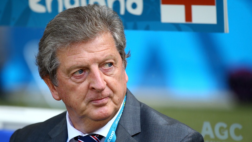 روی هاجسون|نگاه سرمربی تیم ملی انگلستان در بازی مقابل اروگوئه.