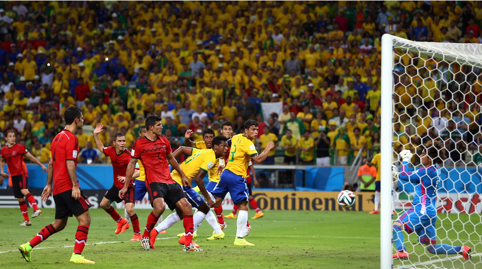 فرانسيسكو گیلرمو اوچوا|درخشش دروازه بان تیم مکزیک ، اوچوا و نجات دادن تیمش در چند صحنه .