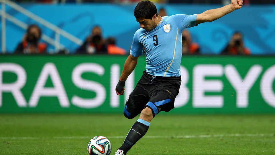 لوئیس سوارز|شوت دیدنی لوئیس سوارز از زاویه بسته که به گل نشست .