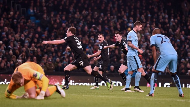 اشلی بارنز|منچستر سیتی 2 - 2 بِرنلی / لیگ جزیره