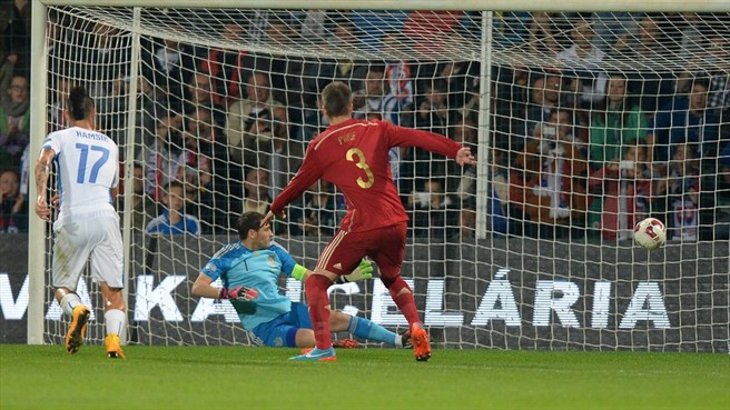 ایکر کاسیاس|اسلواکی 2-1 اسپانیا / مقدماتی یورو 2016