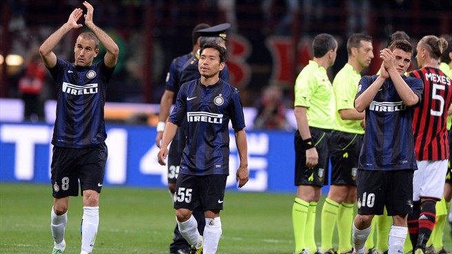 اینترمیلان|تشویق شدن بازیکنان اینتر بعد از پایان بازی