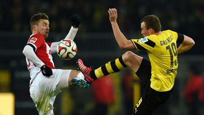 کوین گروسکروت|بوروسيا دورتموند 0 - 1 اوگزبورگ / بوندسلیگا