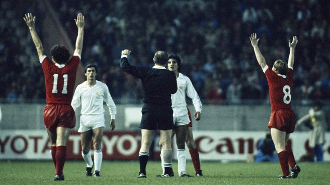 فینال لیگ قهرمانان اروپا 1981|سوت پایان فینال لیگ قهرمانان اروپا 1981، پیروزی 1-0 رئال برابر لیورپول را تأیید کرد.