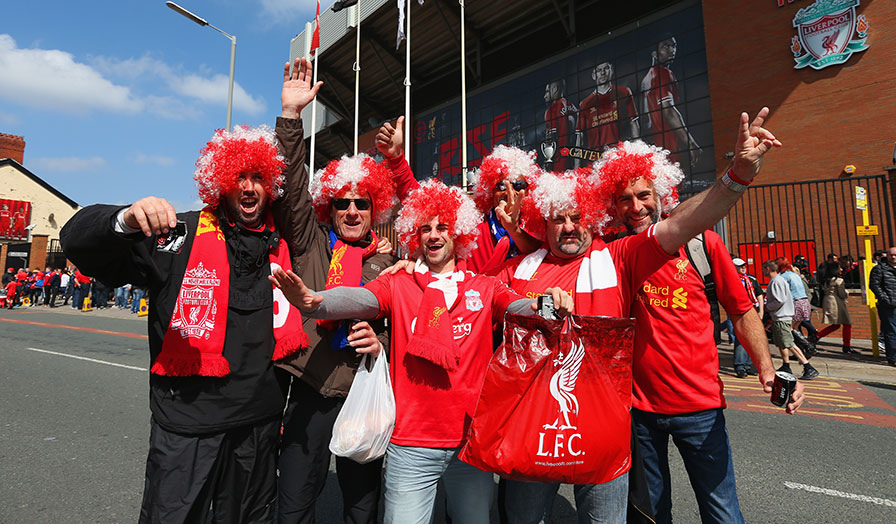 لیورپول|تصویر زیبا از هواداری پر شور لیورپول قبل از بازی