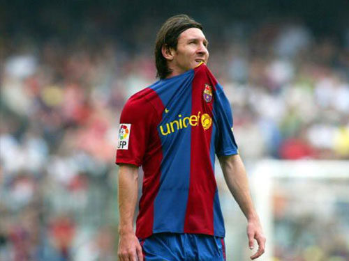 لیونل مسی|تصاویر بهترین بازیکن جهان و اسطوره باشگاه بارسلونا