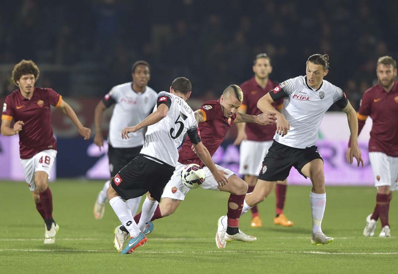 راجا ناينگولان|چزنا 0 - 1 رم / سری آ