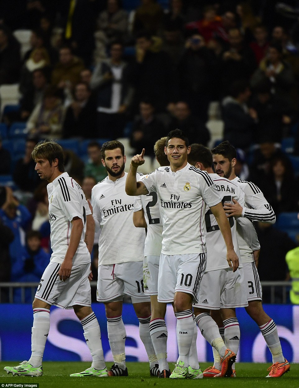 شادی شاگردان آنجلوتی|رئال مادرید 5 - 0 کُرنیا / جام حذفی