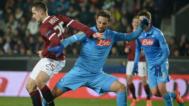 گونزالو ایگواین|اسپارتا پراگ 0 - 0 ناپولی / لیگ اروپا