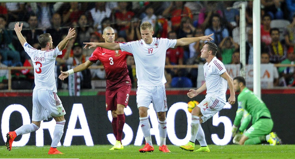 شادی بازیکن آلبانی|پرتغال 0-1 آلبانی / مقدماتی یورو