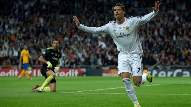 کریستیانو رونالدو|کریس رونالدو با به ثمر رساندن دومین گل تیمش و هفتمین گل خود، پیروزی برابر یوونتوس را در مرحله ی گروهی لیگ قهرمانان اروپا تضمین می کند.