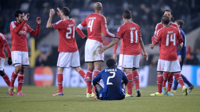 بنفیکا|شادمانی و اندوه در بروکسل پس از پیروزی 3-2 بنفیکا برابر اندرلخت در مرحله ی گروهی.