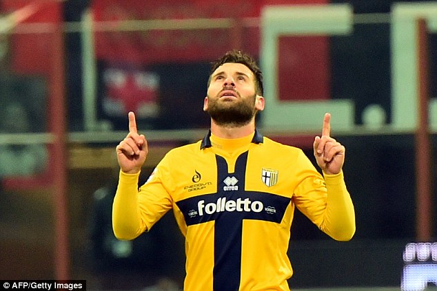 شادی بازیکن پارما|میلان 3 - 1 پارما / سری آ