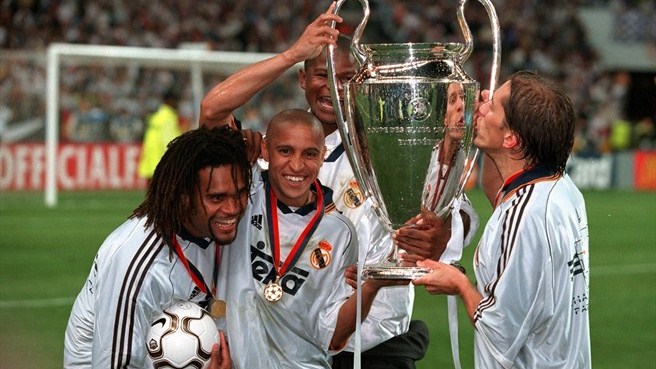 روبرتو کارلوس|3- روبرتو کارلوس (رئال مادرید 1997/98، 1999/00، 2001/02)