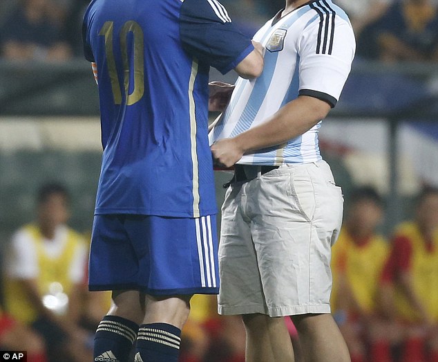 لیونل مسی|هنگ کنگ 0-7 آرژانتین / دیدار دوستانه