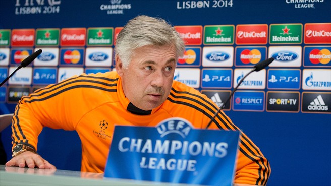 نشست مطبوعاتی سرمربی رئال پیش از فینال لیگ قهرمانان اروپا|کارلو آنجلوتی در کنفرانس مطبوعاتی پیش از دیدار تیمش برابر اتلتیکو مادرید در فینال لیگ قهرمانان اروپا با خبرنگاران دیدار می کند.