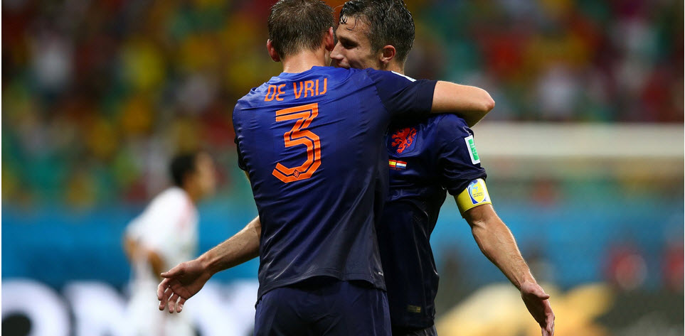 روبن فن پرسی|شادمانی کاپیتان فن پرسی بعد از باز کردن دروازه تیم ملی اسپانیا .