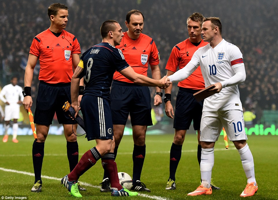 کاپیتان های دو تیم|اسکاتلند 1 - 3 انگلستان /  دیدار دوستانه