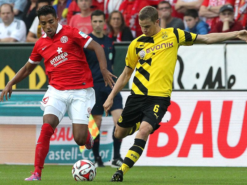 تقابل بازیکن ماینتس با حریف|ماینتس 2-0 دورتموند / بوندسلیگا