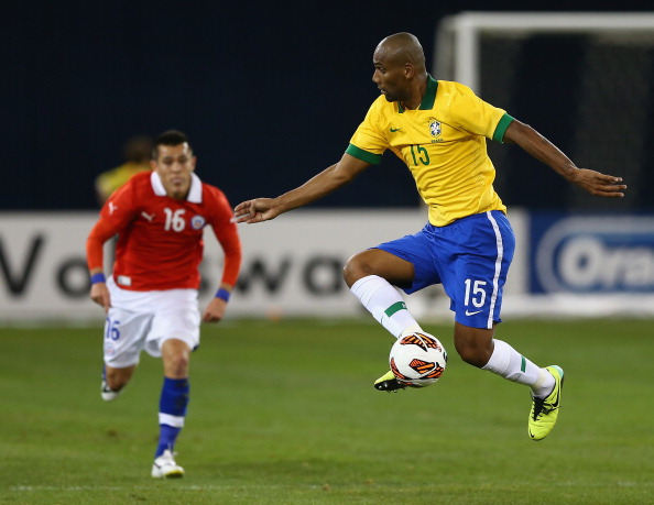 برزیل ۲-۱ شیلی/بازی دوستانه|برزیل با گل های هالک و روبینیو از سد شیلی گذشت...