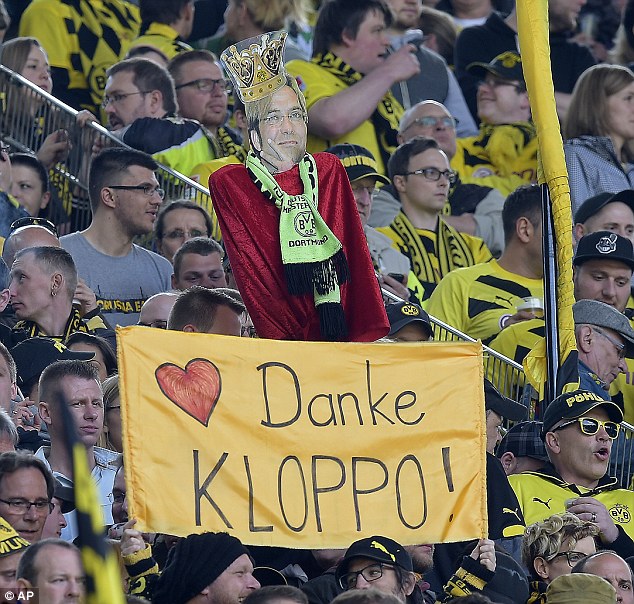 هواداران دورتموند|بوروسيا دورتموند 3 - 0 پادِربورن / بوندسلیگا