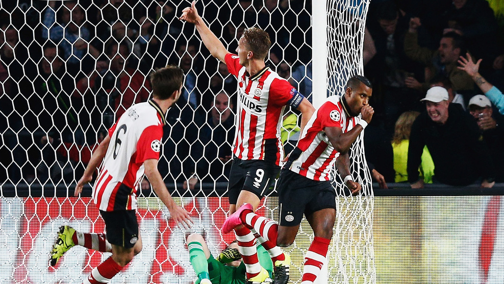 لوسيانو نارسینگ|پی. اس. وی آیندهوون 2 - 1 منچستر یونایتد / لیگ قهرمانان