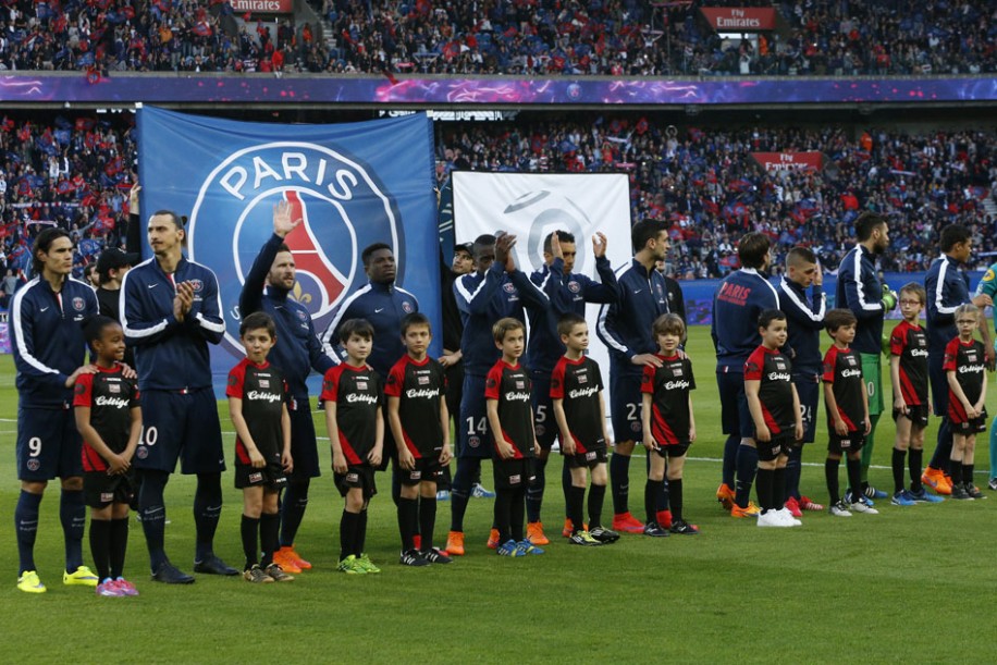 ابتدای بازی|پاریس سن ژرمن 6 - 0 گوینگام / لوشامپیونه