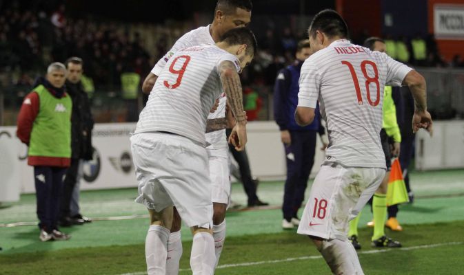 گوارین - مائورو ایکاردی - مدل|کالیاری 1 - 2 اینترمیلان /  سری آ