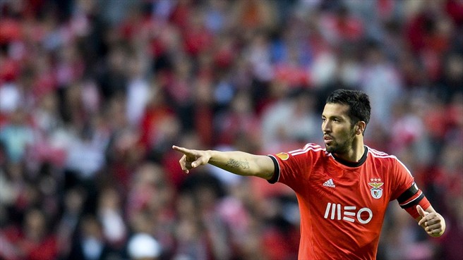 گارای|شادمانی گارای بعد از باز کردن دروازه یووه روی یک کرنر.