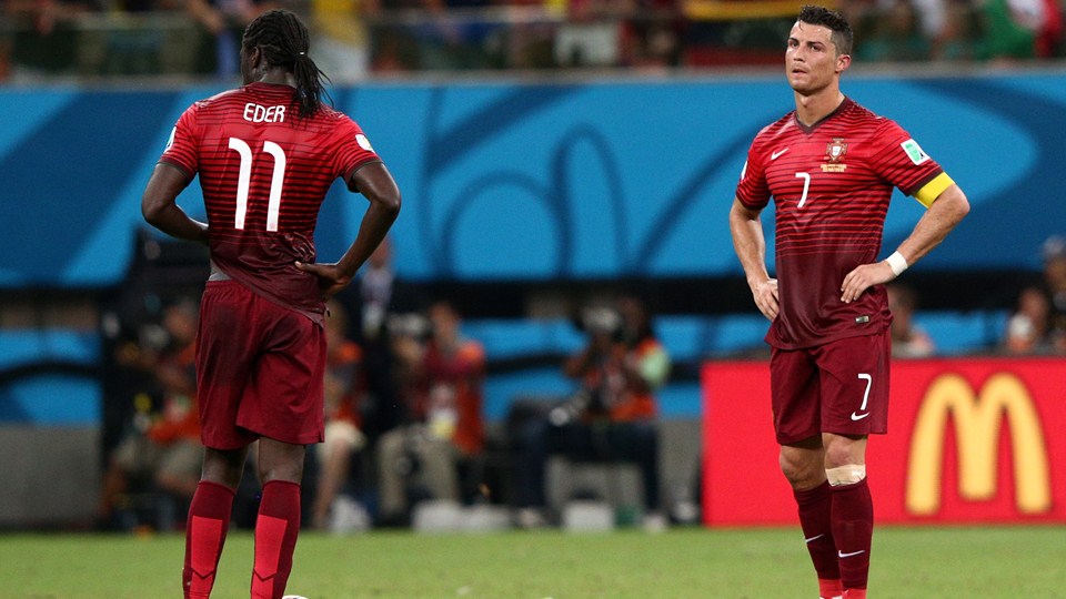 کریستیانو رونالدو - ادر|نگاه خاص کریسیتیانو رونالدو در ابتدای بازی مقابل امریکا .