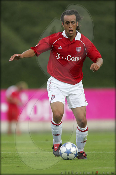 گالری تصاویر علی کریمی|علی کریمی بازیکن سابق بایرن مونیخ و مرد سال آسیا در سال 2004
