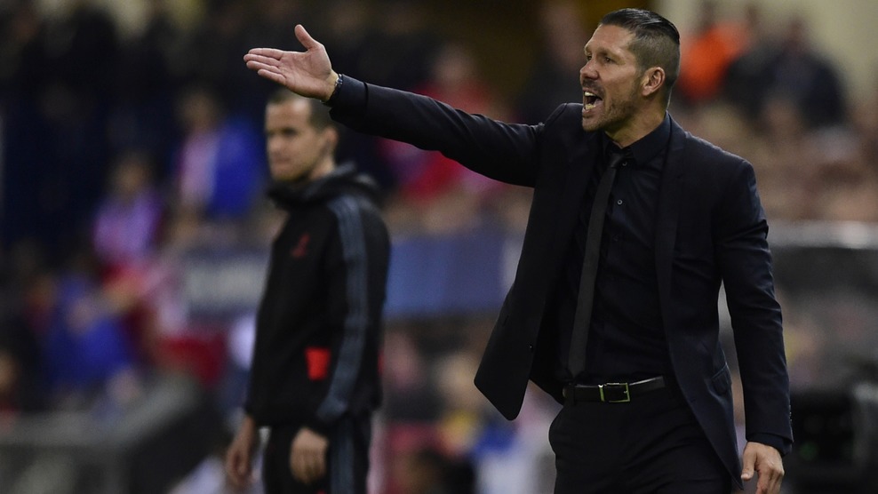 دیگو سیمونه|فریاد های دیگو سیمونه بر سر بازیکنانش برای حمله به چلسی