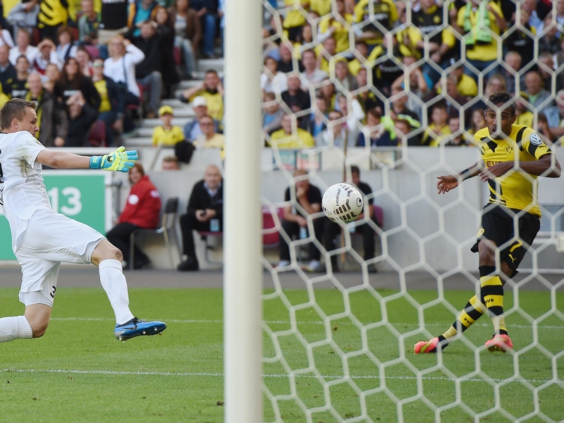 اوباميانگ|استوتگارت کیکرز 1-4 دورتموند / جام حذفی آلمان