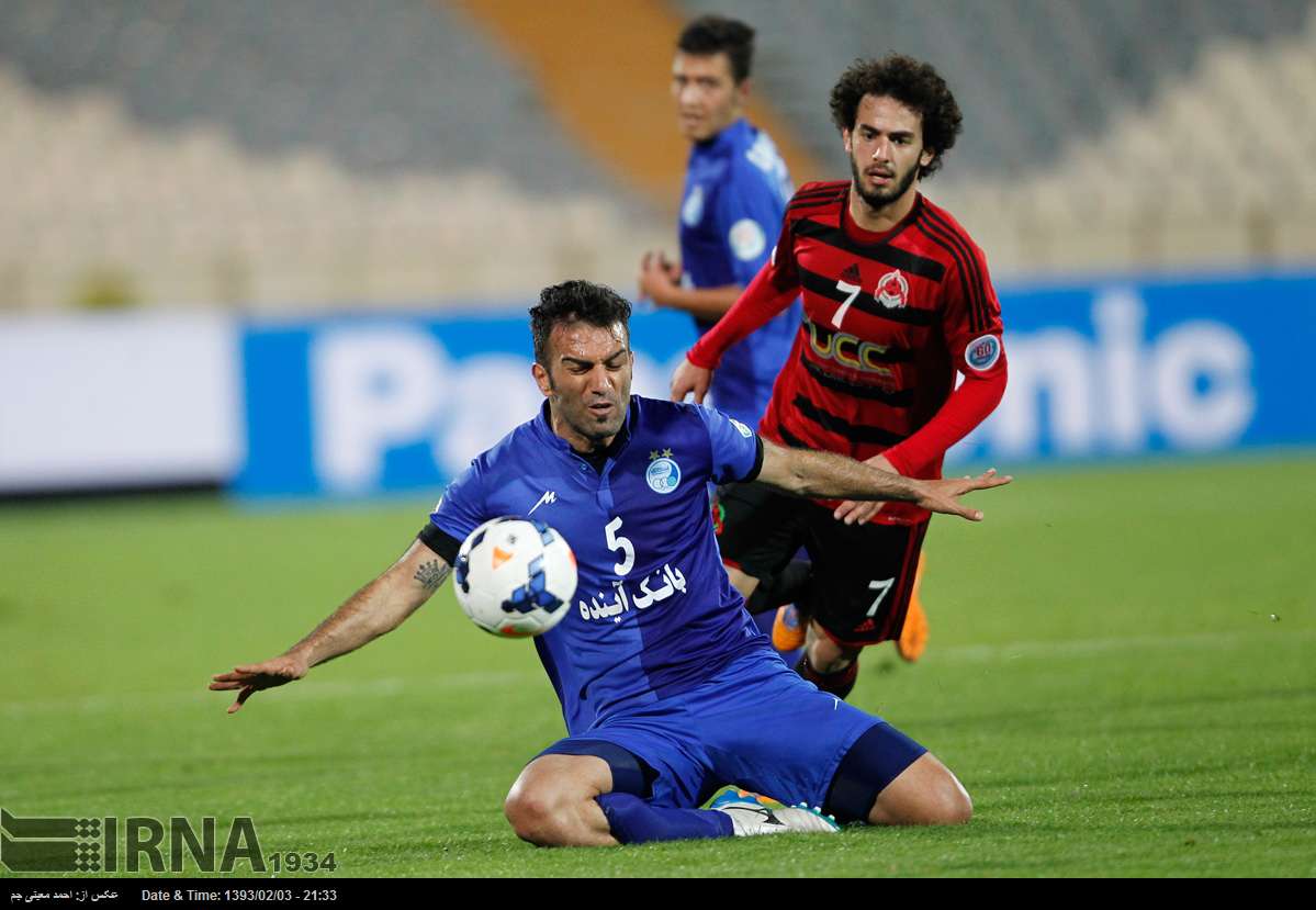 حنیف عمران زاده|سختکوشی حنیف برای بسته نگه داشتن دروازه