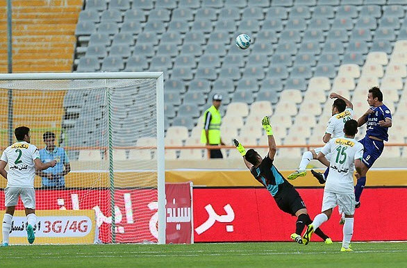 آرش برهانی|استقلال تهران 0 - 2 ذوب آهن اصفهان / لیگ برتر ایران (خلیج فارس)
