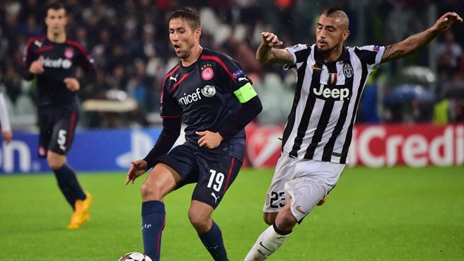 آرتور ویدال - دِیوید فوستر|یوونتوس 3 - 2 المپیاکوس / لیگ قهرمانان