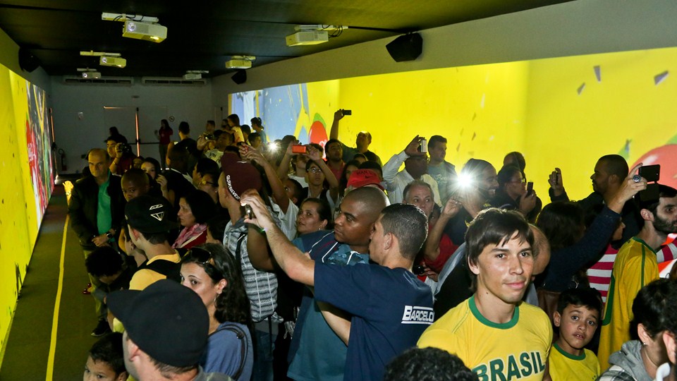 جام جهانی برزیل ۲۰۱۴|مردم از ملیت های مختلف در تب و تاب جام جهانی