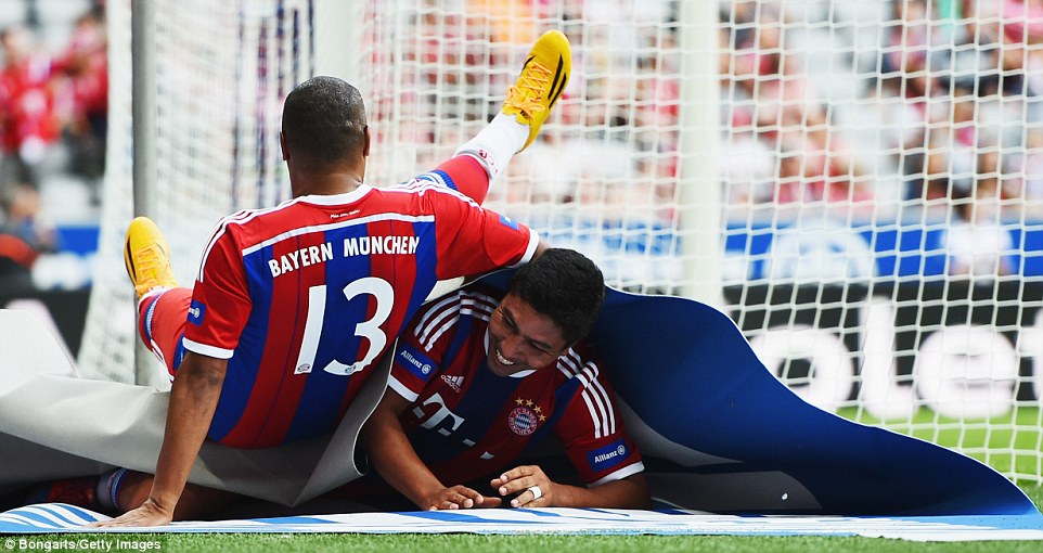 جیوانی البر - پائولو سرجیو|ستاره های بایرن مونیخ 3-3 ستاره های منچستر یونایتد / دیدار دوستانه