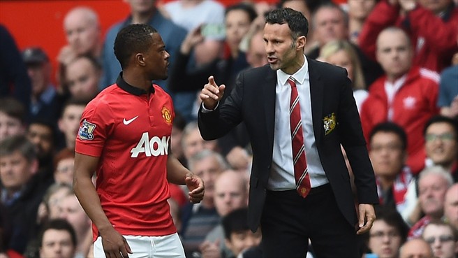 رایان جوزف گیگز - پاتریس اورا|گوشزد کردن مسائل تاکتیکی توسط گیگز به اورا.