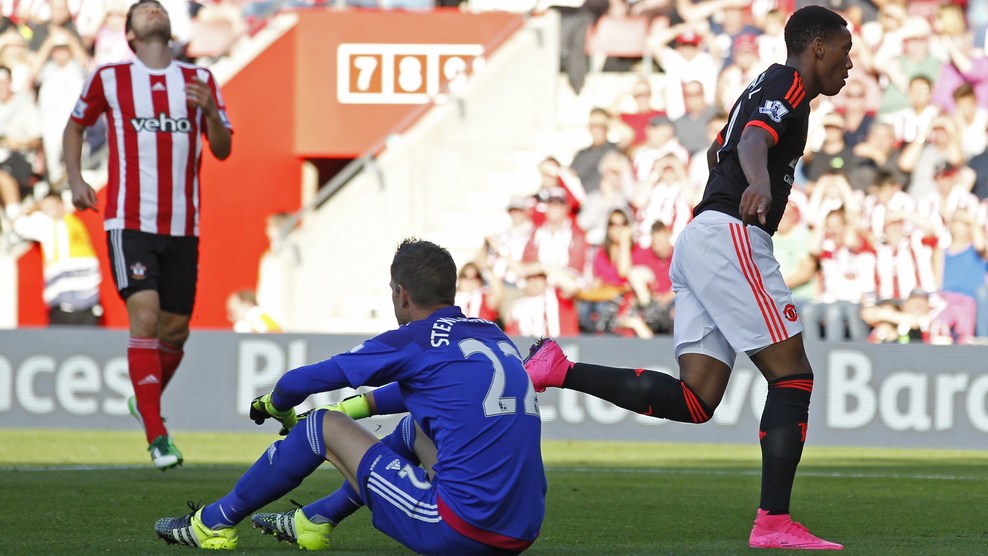 آنتونی مارتیال|ساوتهمپتون 2 - 3 منچستر یونایتد / لیگ جزیره / گزارش تصویری