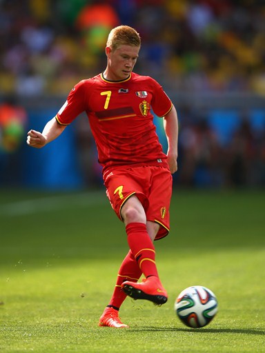 کوین دی بروین|کنترل توپ توسط بروین بازیکن تیم ملی بلژیک در مقابل الجزایر .