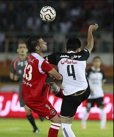 برخورد دو بازیکن|صبا 0-2 پرسپولیس / لیگ برتر