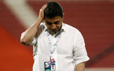 دلیل غیبت قلعه‌نویی در نشست با افشارزاده و اعضای هیأت مدیره استقلال