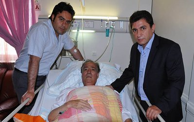 اکران «من ناصر حجازی هستم...» در سینماهای هنر و تجربه / اعتراض‌های قلعه‌نویی همچنان ادامه دارد